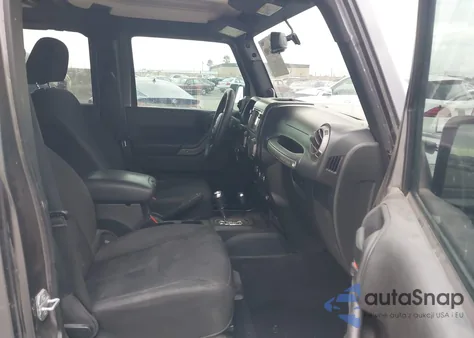 2014 Jeep Wrangler Unlimited Sport из США, поврежденный, VIN 1C4HJWDG6EL269992